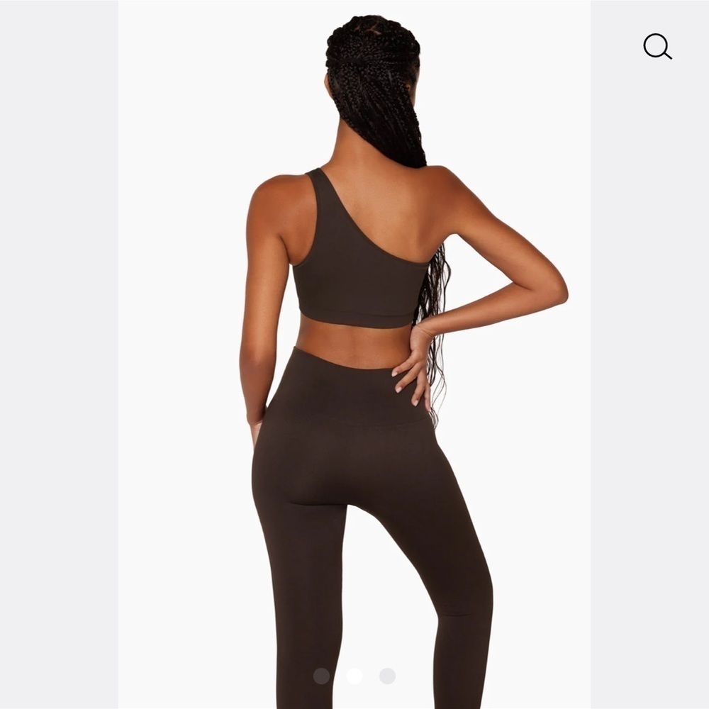 Set active sculpt flex ribbed one shoulder bra espresso size Large New - Picture 2 of 2